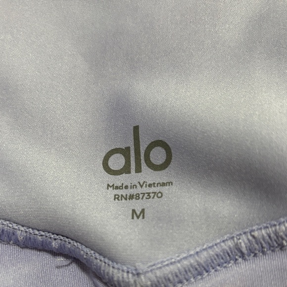 ALO Yoga Lavender Pleated Mini Skirt - Picture 3 of 4